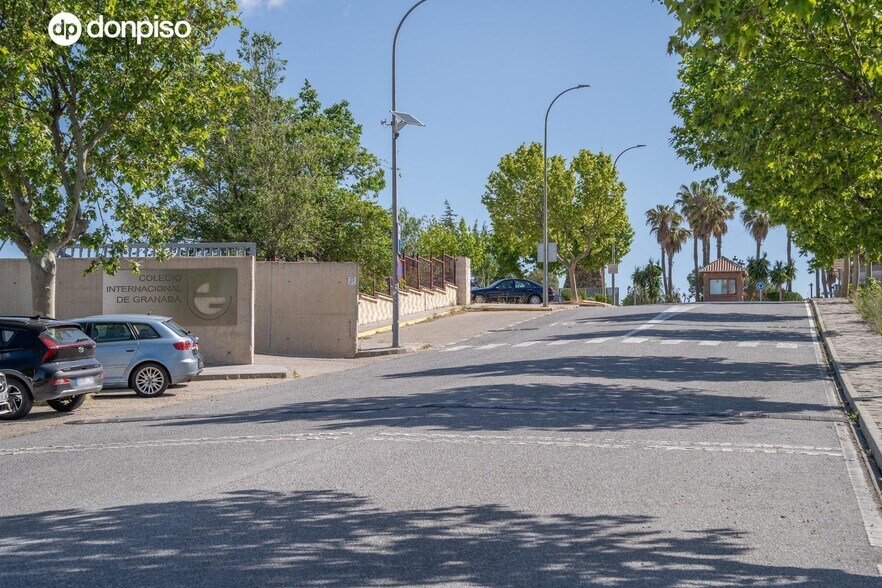 Calle Veleta, Dílar, Granada à vendre - Photo de l’immeuble – Image 3 sur 28