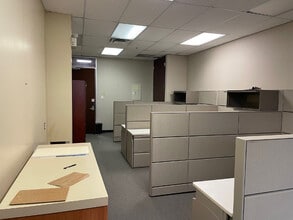 126 Wellington St, Barrie, ON à louer Photo intérieure– Image 2 sur 4