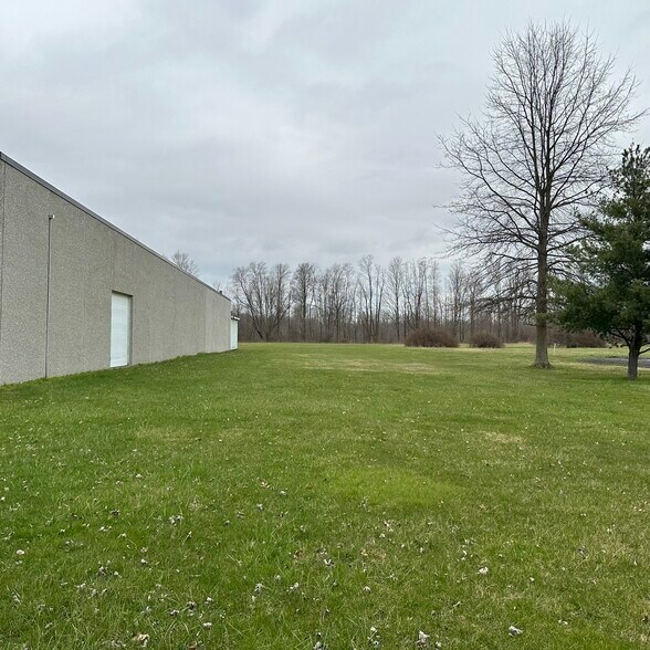 2899 Industrial Park Dr, Austinburg, OH à vendre - Photo de l’immeuble – Image 3 sur 8