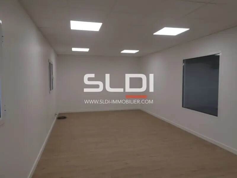 Local d’activités dans Vaulx-Milieu à louer Photo intérieure– Image 1 sur 10