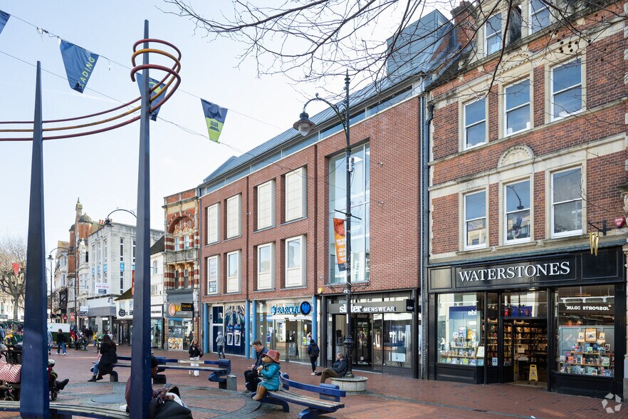 90-93 Broad St, Reading à vendre - Photo de l’immeuble – Image 3 sur 10
