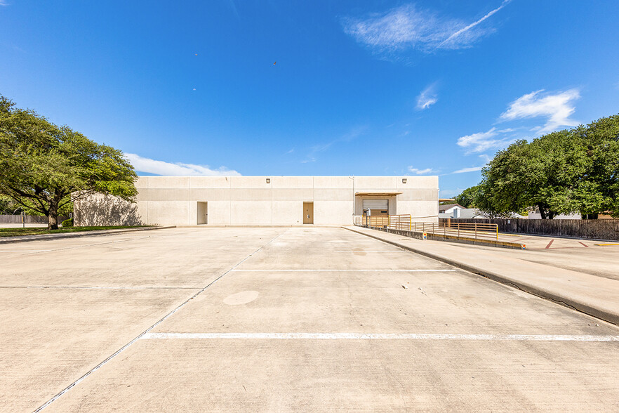 6603 1st Park Ten Blvd, San Antonio, TX à louer - Photo de l’immeuble – Image 3 sur 6