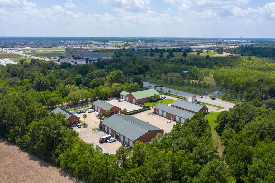 22628 Kuykendahl Rd, Spring, TX à louer - Photo de l’immeuble – Image 1 sur 6