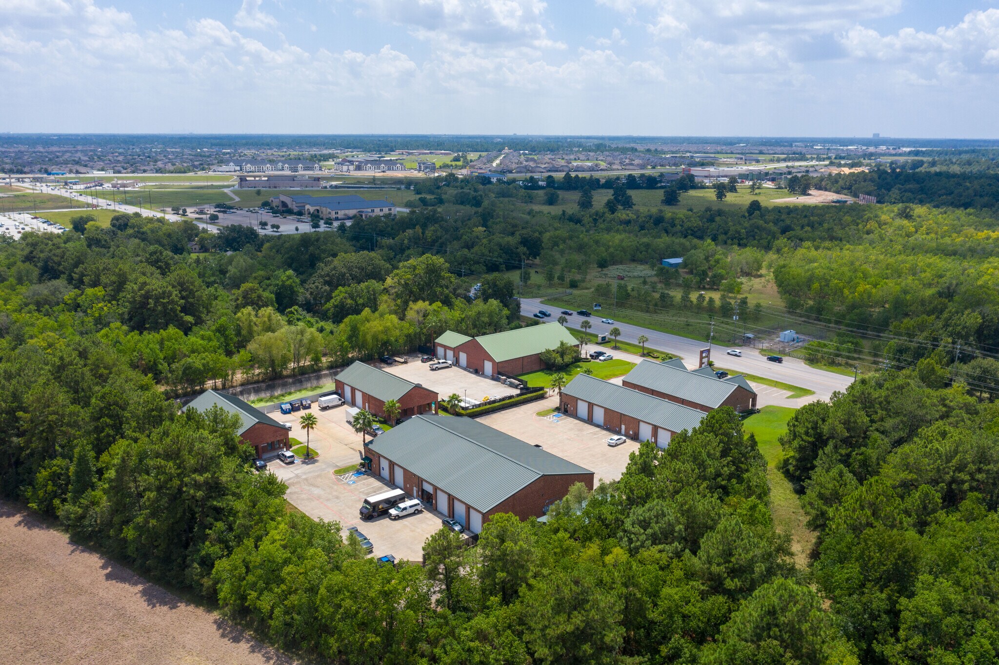 22628 Kuykendahl Rd, Spring, TX à louer Photo de l’immeuble– Image 1 sur 7