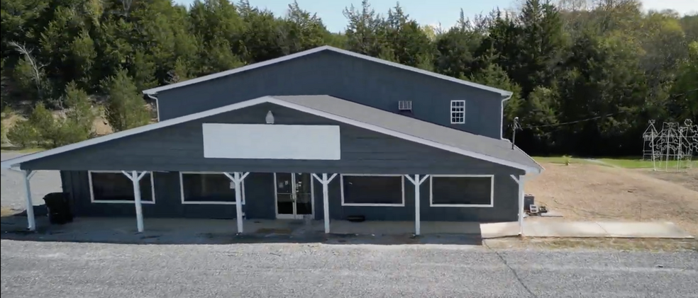 1809 Winfield Dunn Pky, Sevierville, TN à louer - Photo de l’immeuble – Image 1 sur 10