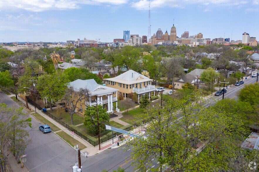 1037 S Alamo St, San Antonio, TX à vendre - Aérien – Image 2 sur 16