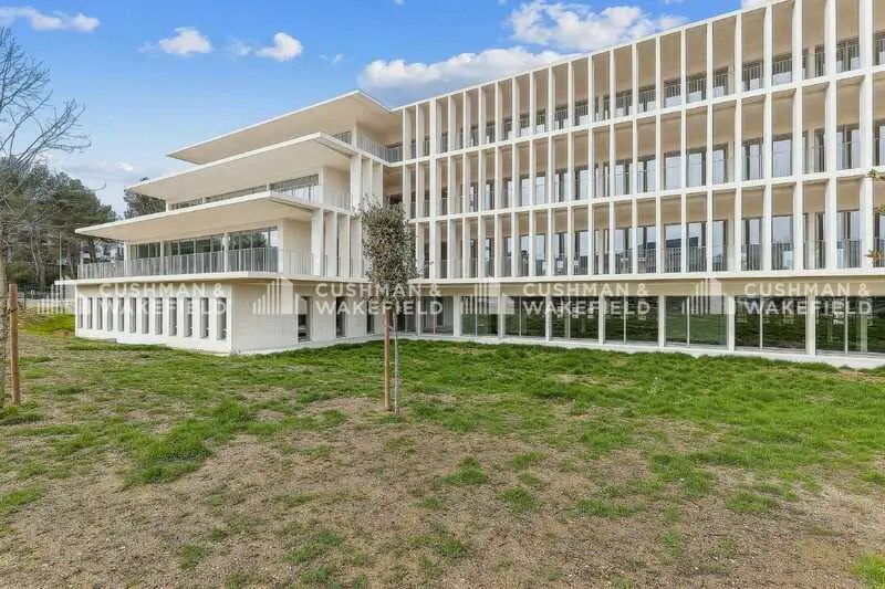 200 Rue Pierre Duhem, Aix-en-Provence à louer - Photo de l’immeuble – Image 3 sur 4