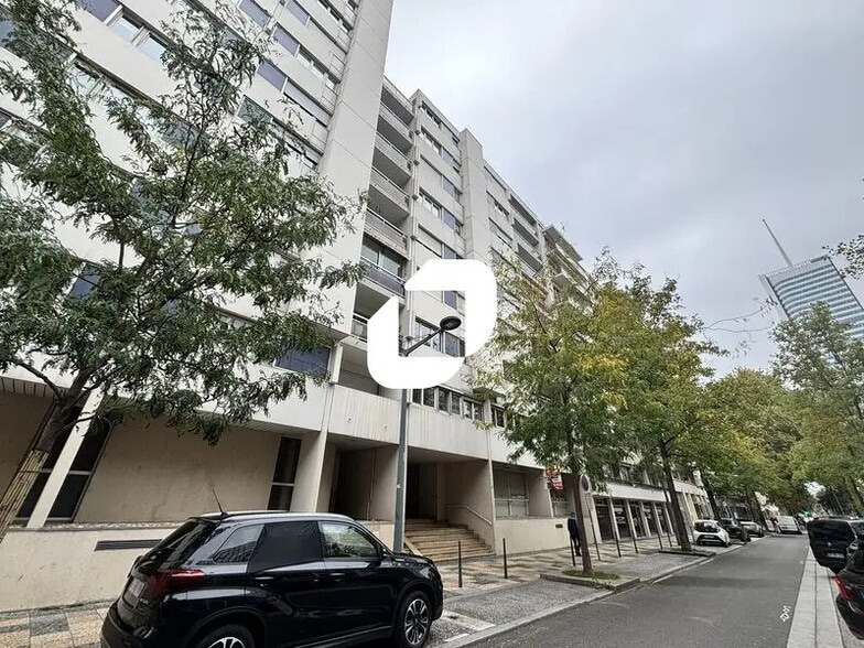Bureau dans Lyon à louer - Photo de l’immeuble – Image 1 sur 10