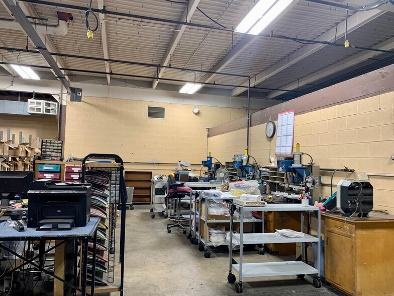 6125 Lendell Rd, Sanborn, NY à louer - Photo intérieure – Image 3 sur 28