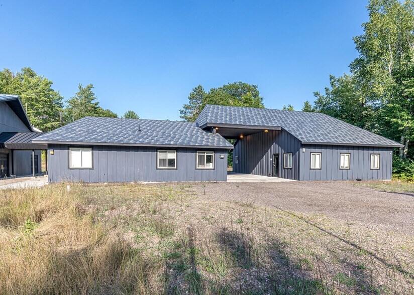 5611 Highway 51, Hazelhurst, WI à vendre - Photo de l’immeuble – Image 2 sur 9