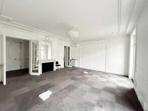 1-3 Rue De Penthièvre, Paris à louer Photo intérieure– Image 2 sur 13