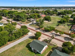 301 W Belt Line Rd, Cedar Hill, TX - VUE AÉRIENNE  vue de carte - Image1