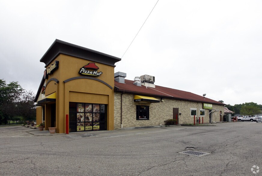 115 W Broad St, Newton Falls, OH à louer - Photo de l’immeuble – Image 2 sur 3