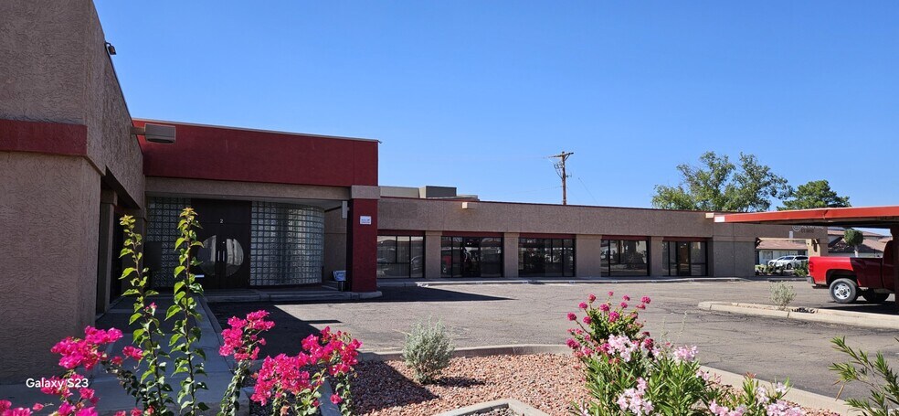 4045 E McDowell Rd, Phoenix, AZ à louer - Photo de l’immeuble – Image 3 sur 13