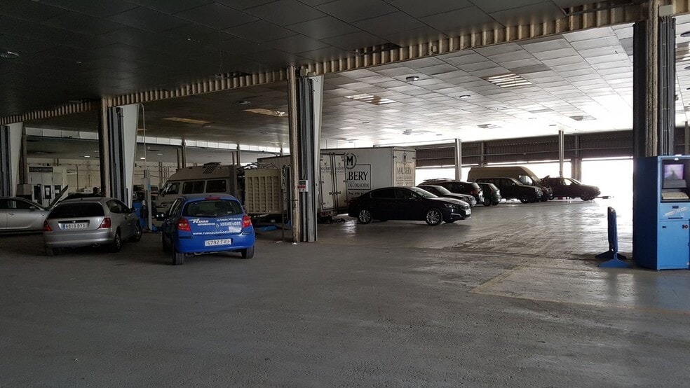 Santa Cruz, Camas, Pol. los Girasoles, 17, Camas, Sevilla à louer - Photo de l’immeuble – Image 3 sur 10