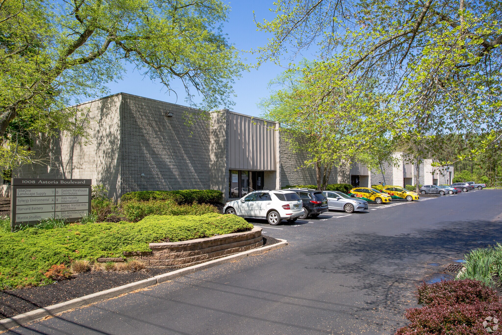 1008 Astoria Blvd, Cherry Hill, NJ à louer Photo principale– Image 1 sur 7