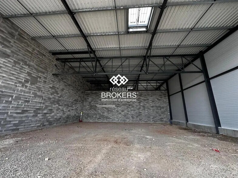 Local commercial dans CLERMONT-L'HERAULT à louer - Photo de l’immeuble – Image 1 sur 1