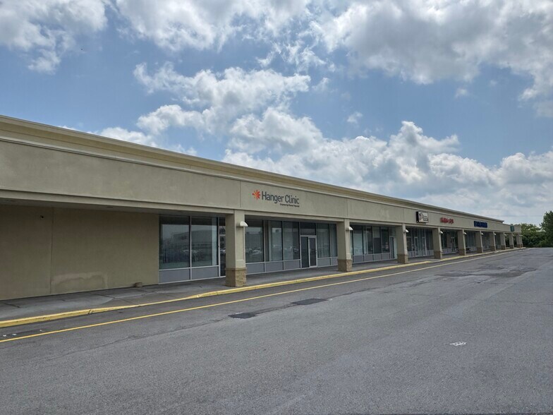 795-985 Canandaigua Rd, Geneva, NY à louer - Photo de l’immeuble – Image 3 sur 11