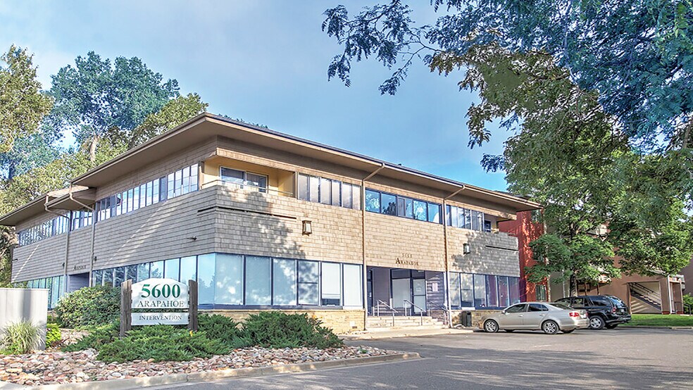 5600 Arapahoe Ave, Boulder, CO à louer - Photo principale – Image 1 sur 2