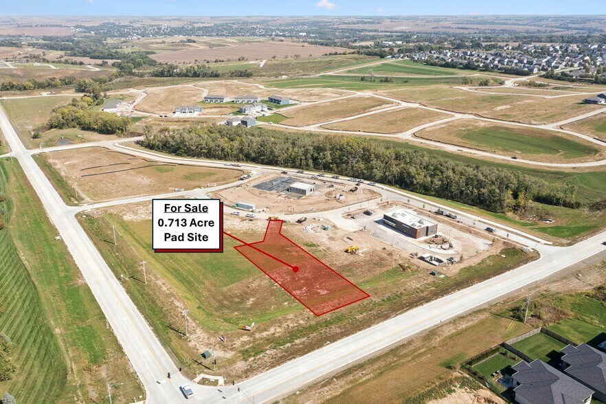 16767 Willit Street, Bennington, NE à vendre - Photo principale – Image 1 sur 6