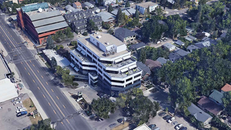 1000 Centre St NE, Calgary, AB à louer - Aérien – Image 2 sur 4