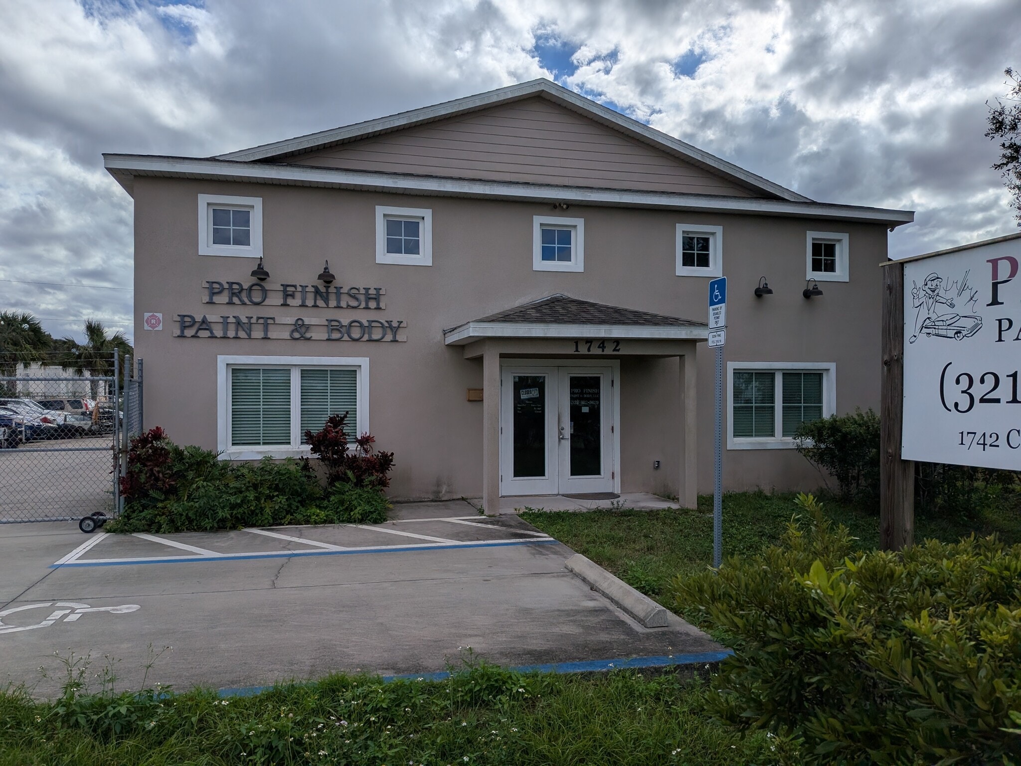 1742 Canova St SE, Palm Bay, FL à vendre Photo principale– Image 1 sur 25