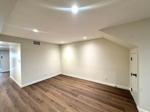 5550-5554 E 2nd St, Long Beach, CA à louer Photo intérieure– Image 2 sur 6