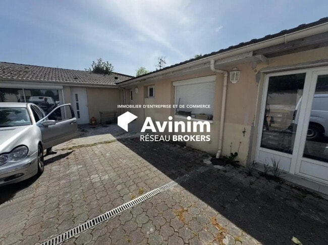 Plus de détails pour Local commercial à vendre