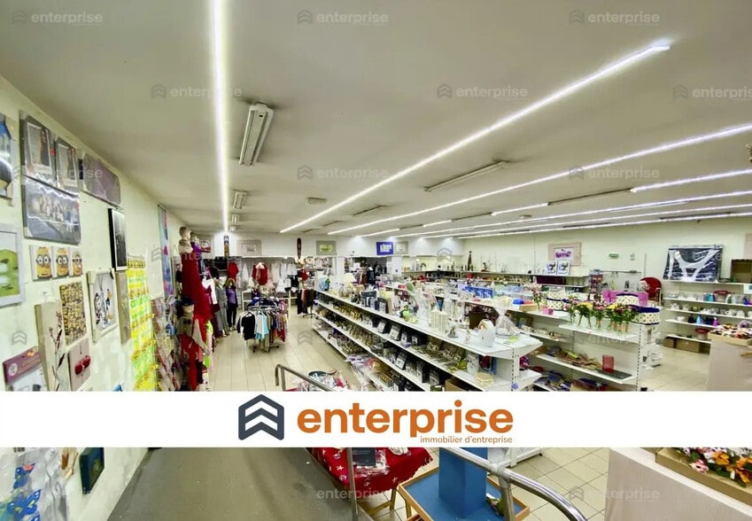 Local commercial dans Saint-Quentin à vendre - Photo intérieure – Image 1 sur 3