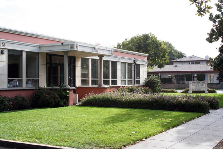 720 University Ave, Palo Alto, CA à louer - Photo de l’immeuble – Image 1 sur 3