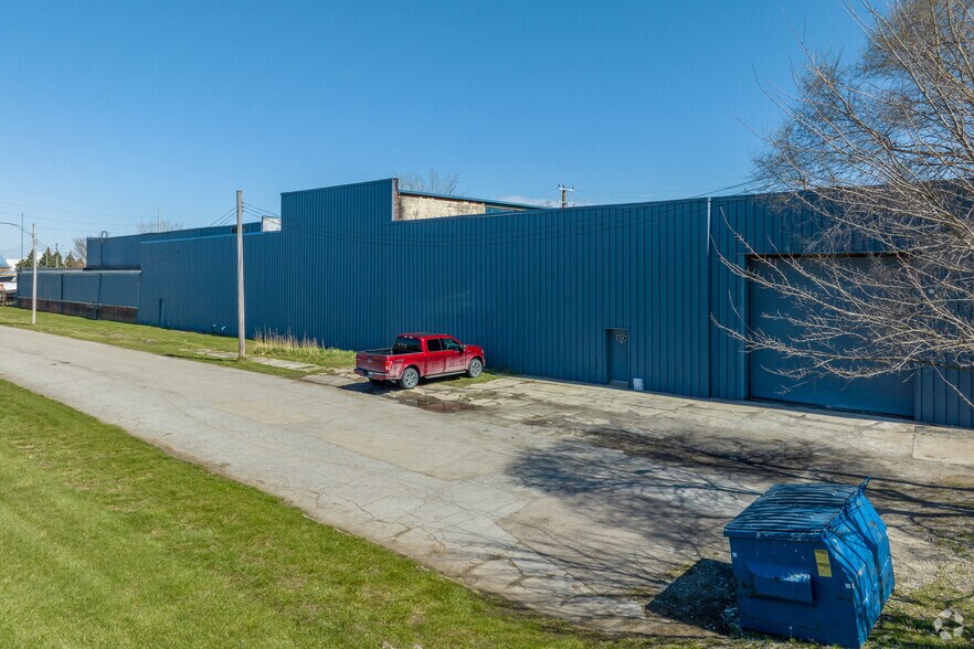 834-932 Clairpointe Ave, Detroit, MI à vendre - Photo de l’immeuble – Image 2 sur 5