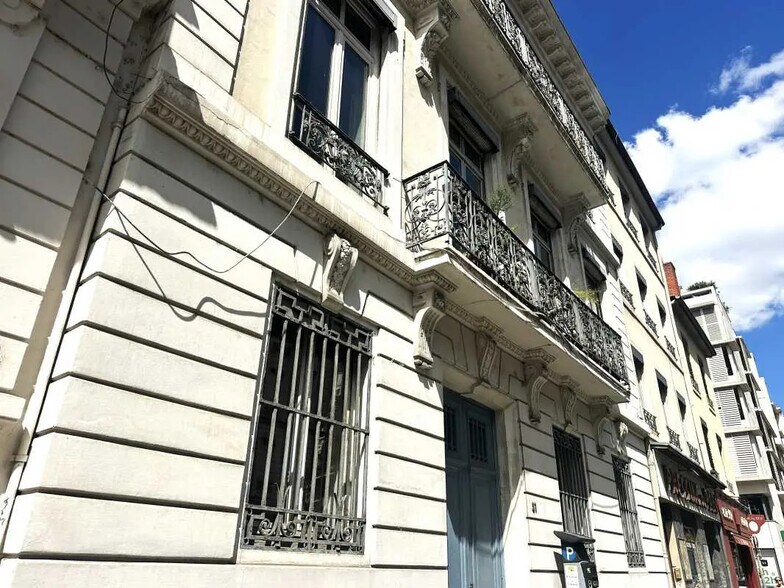 Bureau dans Lyon à louer - Photo de l’immeuble – Image 1 sur 5