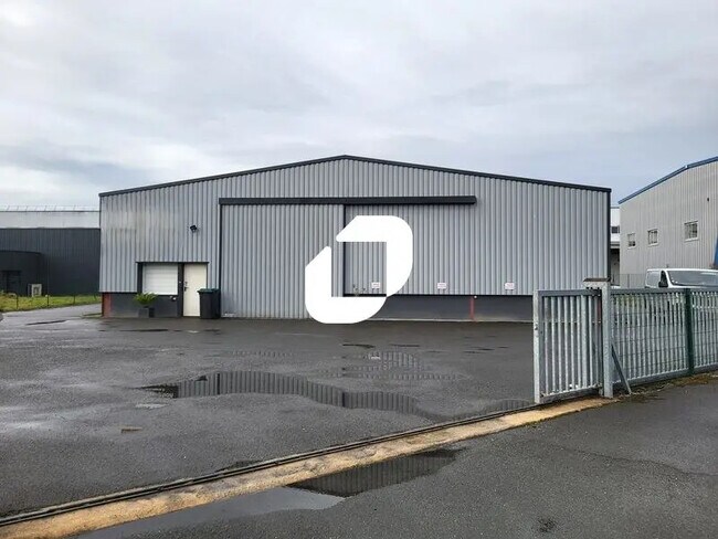 Plus de détails pour Bureau, Industriel/Logistique à louer
