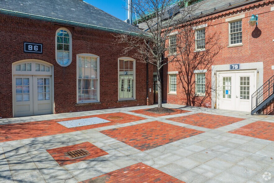 79/96 13th Street, Charlestown, MA à louer - Photo de l’immeuble – Image 3 sur 4