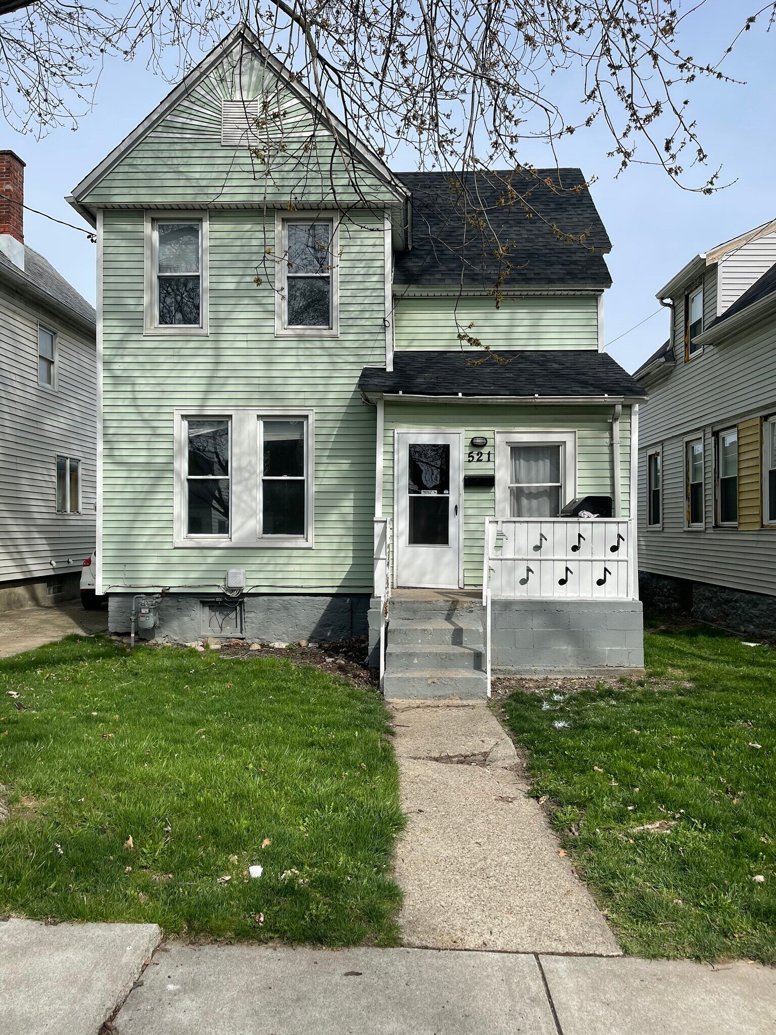 521 29th St, Niagara Falls, NY à vendre Photo principale– Image 1 sur 2