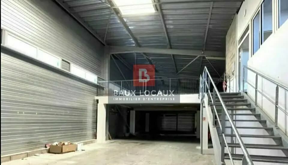 Local d'activités dans Marguerittes à vendre - Photo de l’immeuble – Image 2 sur 7