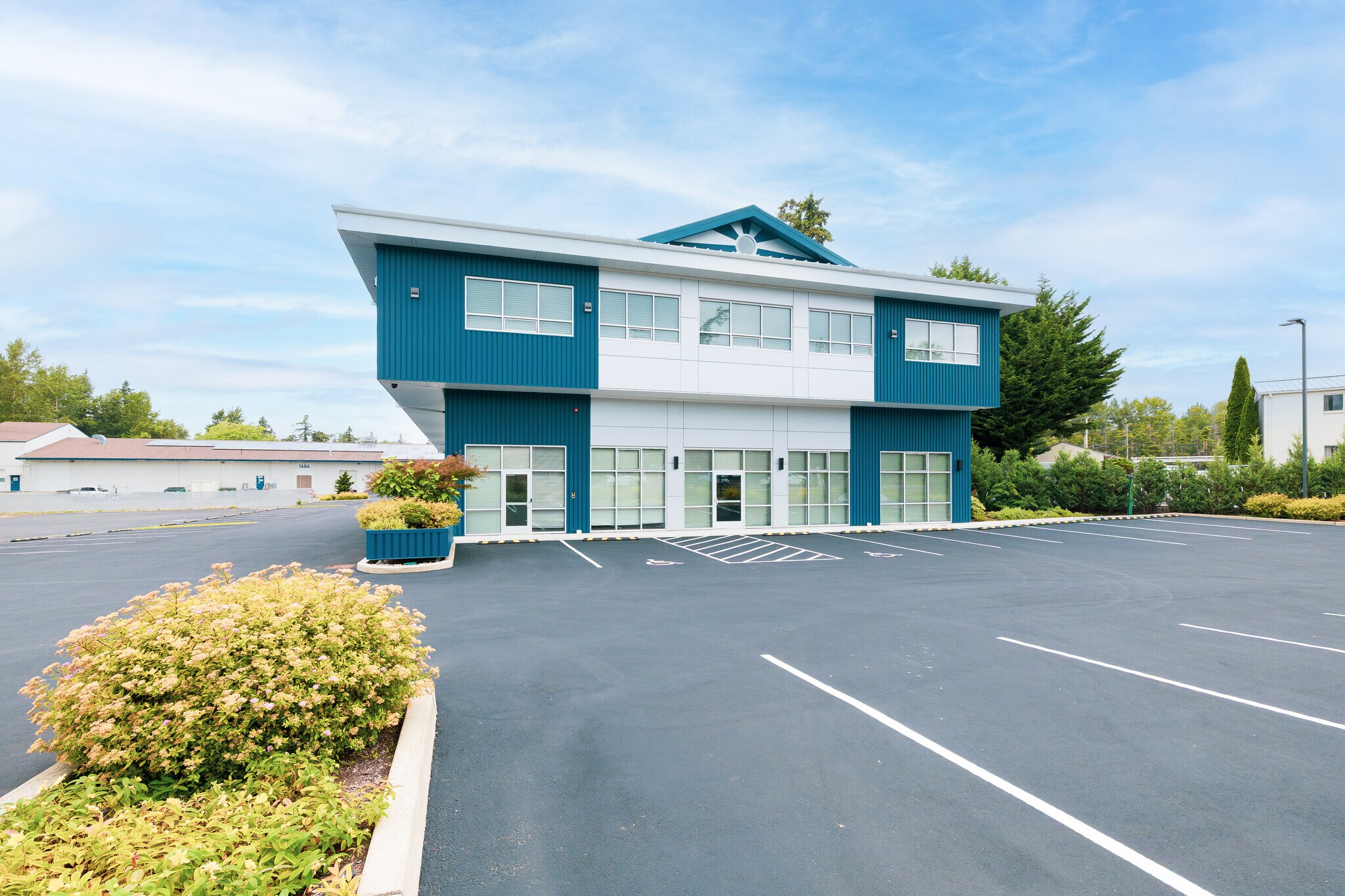 1680 W Bakerview Rd, Bellingham, WA à louer Photo de l’immeuble– Image 1 sur 4