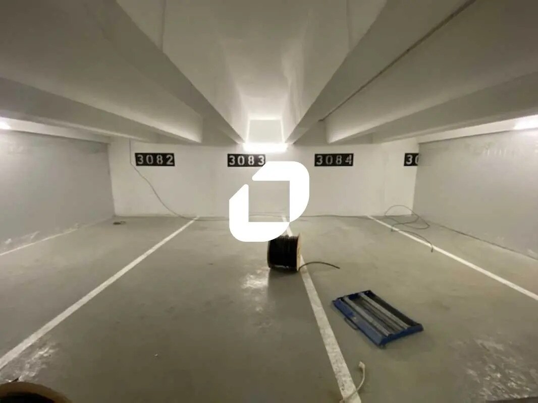 Industriel/Logistique dans Lormont à louer Photo de l’immeuble– Image 1 sur 2