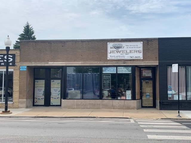 5637 W 63rd St, Chicago, IL à louer Photo intérieure– Image 1 sur 9