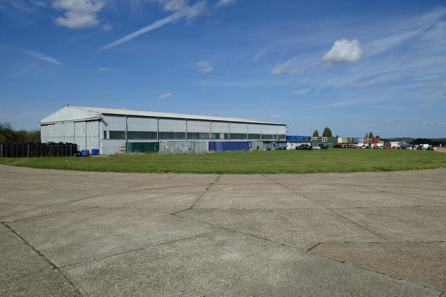 Merlin Way, Epping à louer - Photo de l’immeuble – Image 3 sur 6
