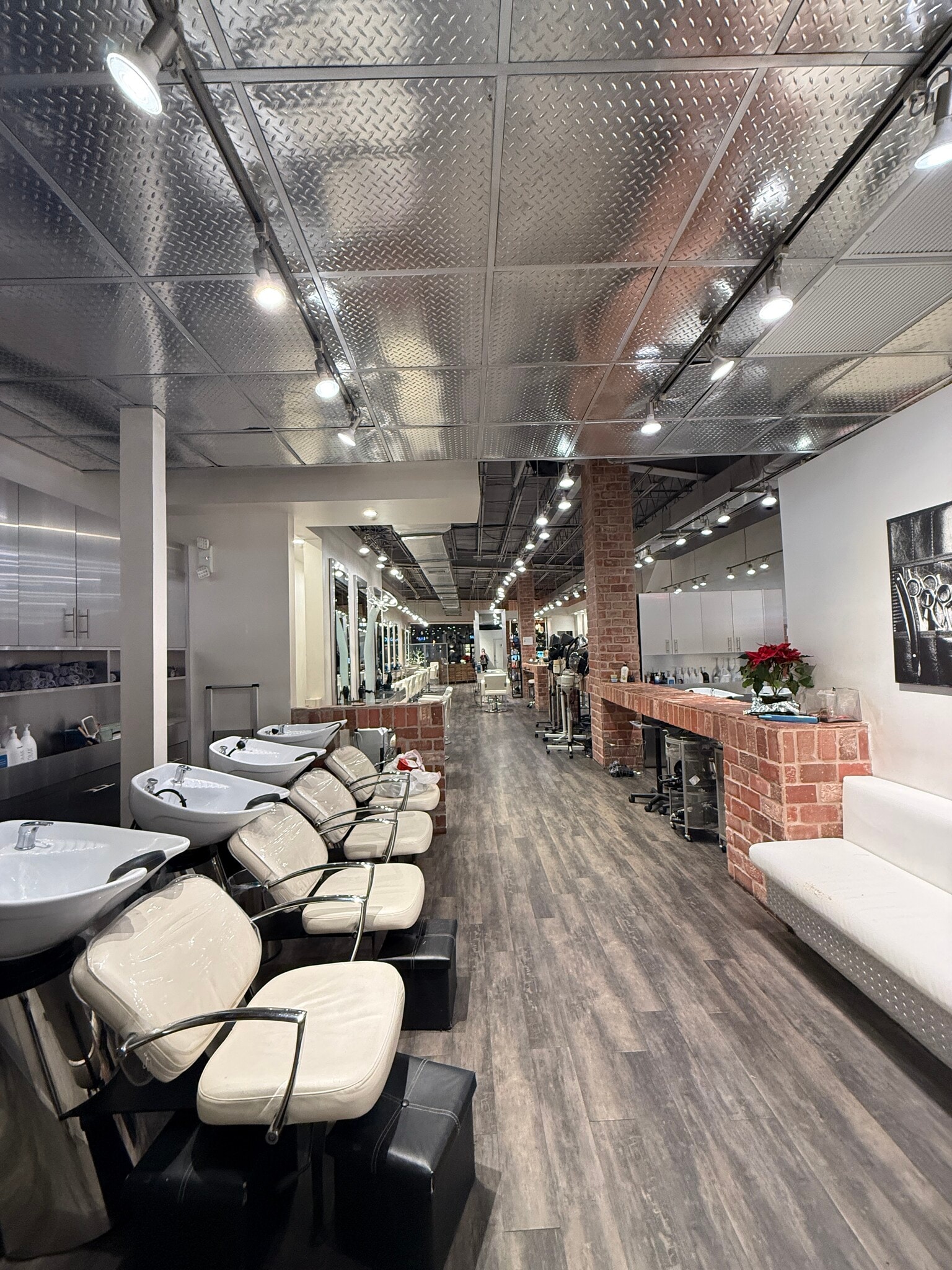 95-107 Middle Neck Rd, Great Neck, NY à vendre Photo intérieure– Image 1 sur 3