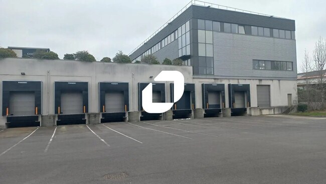 Plus de détails pour Industriel/Logistique à louer