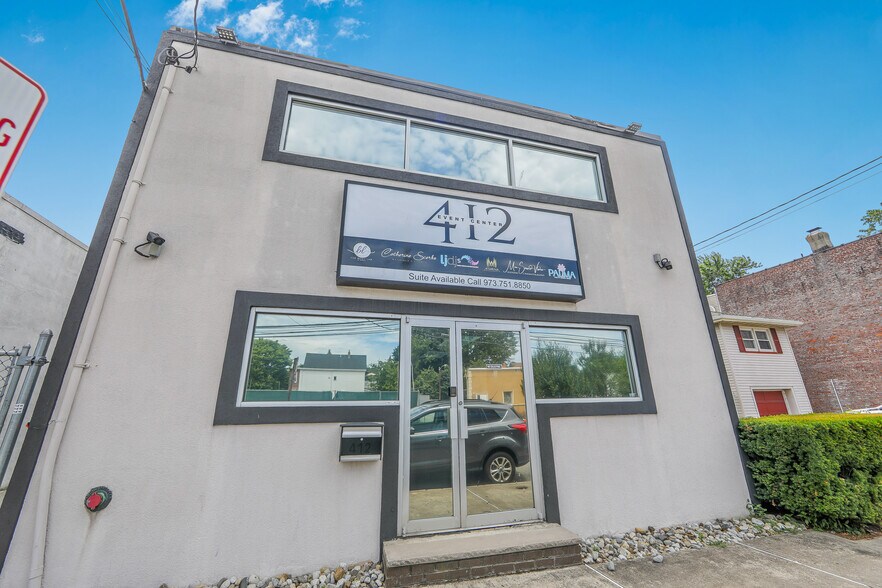 412 Main Ave, Clifton, NJ à louer - Photo de l’immeuble – Image 1 sur 26