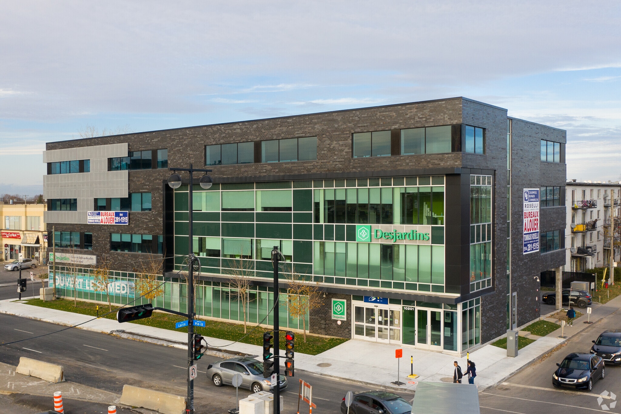 10205 Boul Pie-IX, Montréal, QC à louer Photo principale– Image 1 sur 16