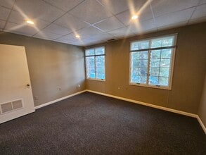 11731-11737 Bowman Green Dr, Reston, VA à louer Photo intérieure– Image 1 sur 23