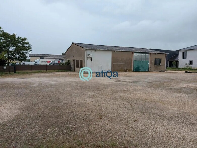Industriel/Logistique dans Crissey à louer - Photo de l’immeuble – Image 1 sur 4