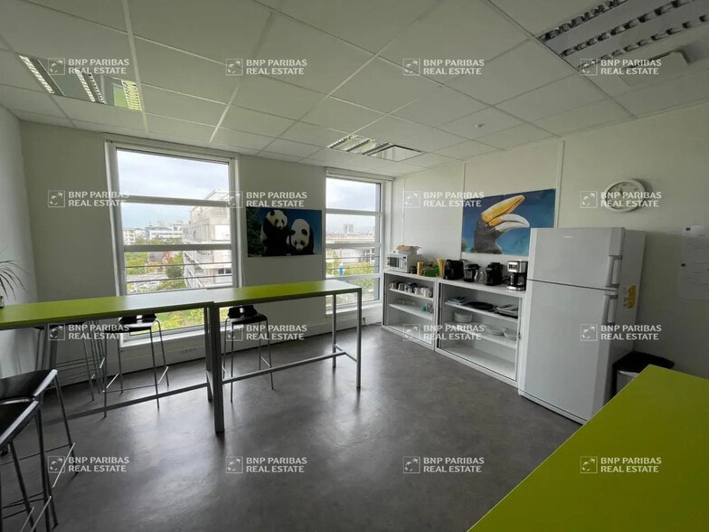 Bureau dans Tours à louer - Photo de l’immeuble – Image 3 sur 27
