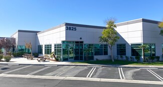 Plus de détails pour 3825-3985 W Cheyenne Ave, North Las Vegas, NV - Local d'activités à louer