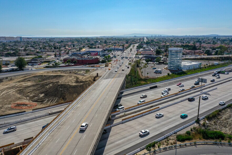 14022 Springdale St, Westminster, CA à louer - Photo de l’immeuble – Image 3 sur 7