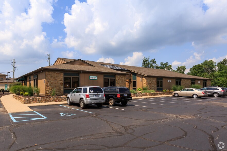 7164 N Graham Rd, Indianapolis, IN à vendre - Photo principale – Image 1 sur 1